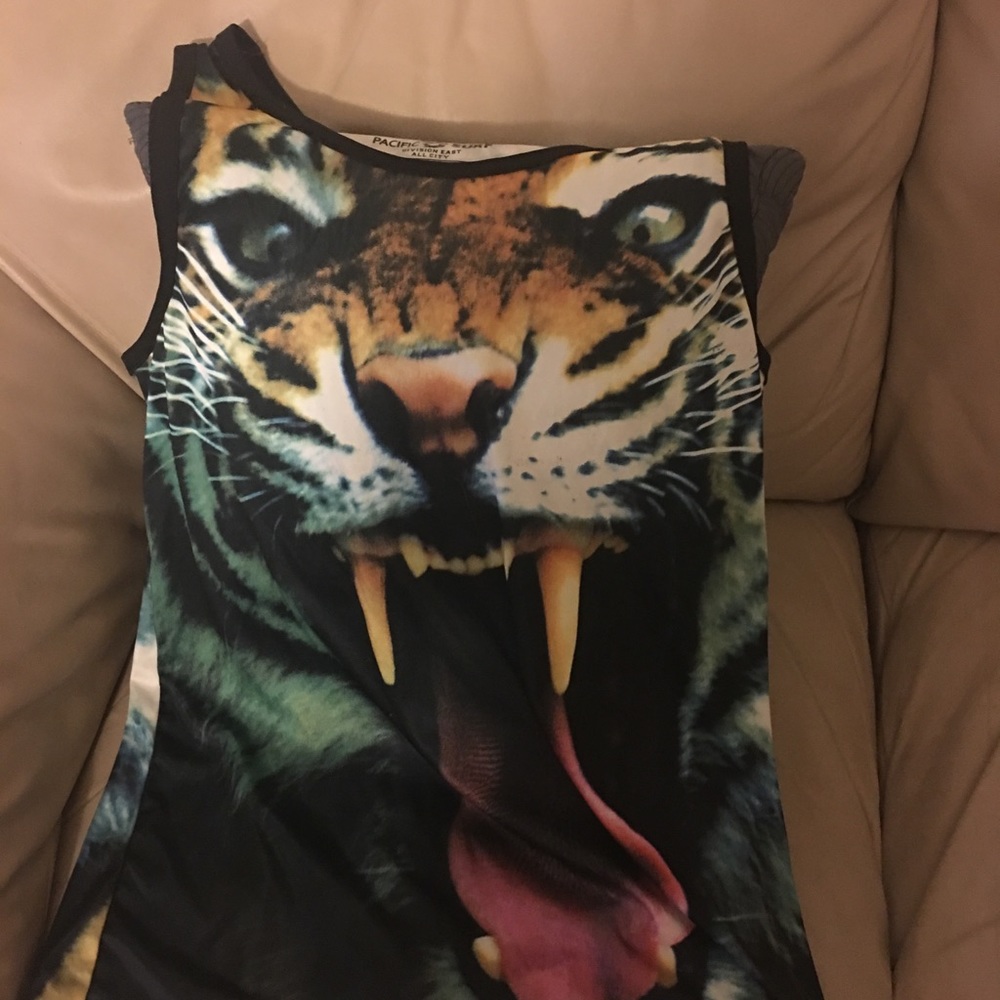 Men’s tank top,